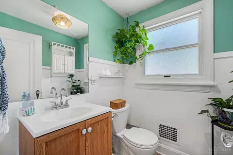 Bath - 1114 Benz Ave, Cincinnati, OH 45238 photo 2 of 2