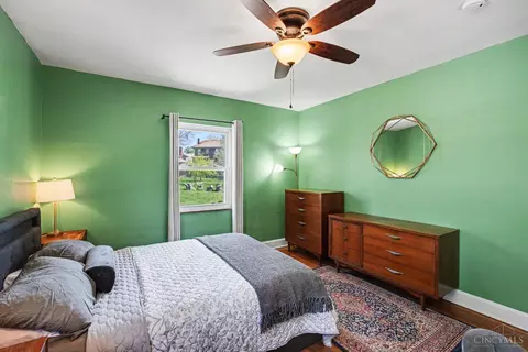 Bedroom - 1114 Benz Ave, Cincinnati, OH 45238 photo 3 of 5
