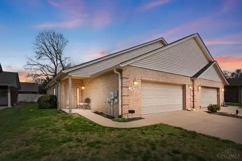 336 Lauryn Meadows Ct, Fairfield, OH 45014