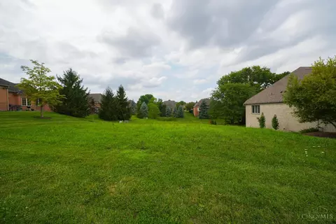 6867 Rose Glen Dr, Miamisburg, OH 45459