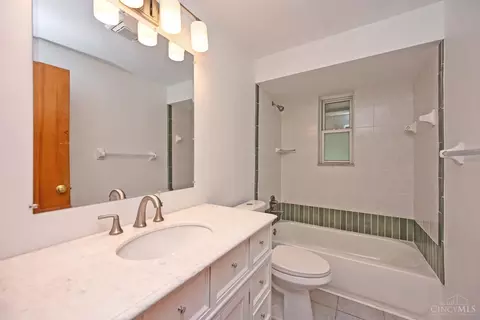 Bath - 117 Waxwing Dr, Reading, OH 45215 photo 1 of 1