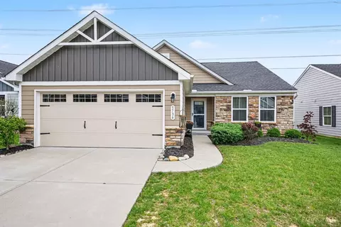 5736 Barclay Ln, Milford, OH 45150