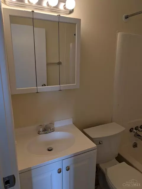 Bath - 6273 Cheviot Rd, Cincinnati, OH 45247 photo 1 of 1
