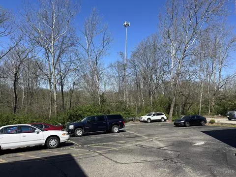 Exterior - 6273 Cheviot Rd, Cincinnati, OH 45247 photo 6 of 6