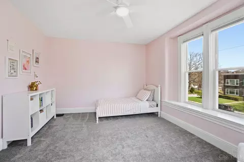 Bedroom - 1317 Grace Ave, Cincinnati, OH 45208 photo 8 of 14