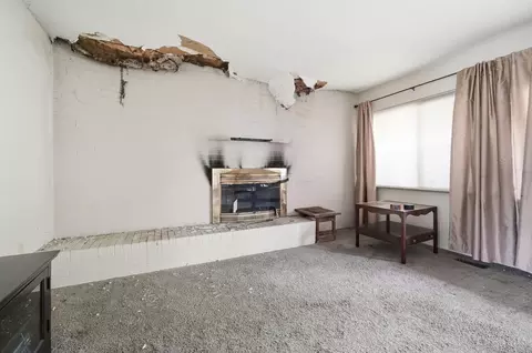 Living - 1905 Greenpine Dr, Cincinnati, OH 45231 photo 5 of 6