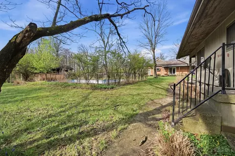 Exterior - 1905 Greenpine Dr, Cincinnati, OH 45231 photo 13 of 28