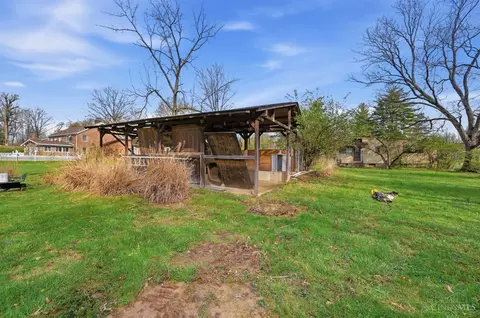 Exterior - 1905 Greenpine Dr, Cincinnati, OH 45231 photo 18 of 28