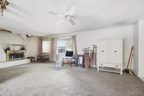 Living - 1905 Greenpine Dr, Cincinnati, OH 45231 photo 2 of 6