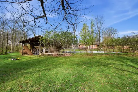 Exterior - 1905 Greenpine Dr, Cincinnati, OH 45231 photo 16 of 28