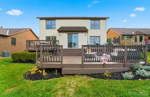 5281 Woodcliff Ct, West Chester, OH 45069