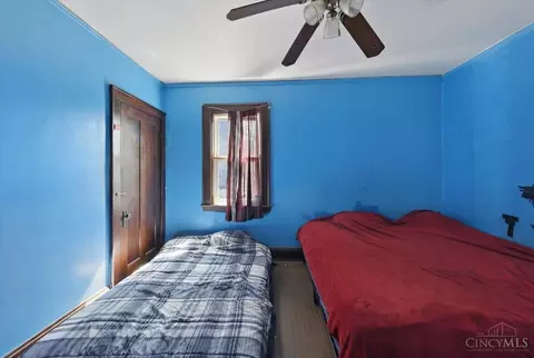 Bedroom - 808 Kirbert Ave, Cincinnati, OH 45205 photo 6 of 10