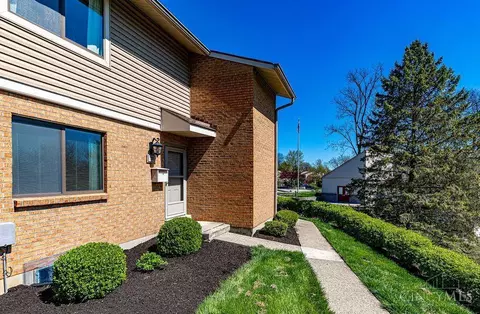 11 Arbor Ct, Springdale, OH 45246