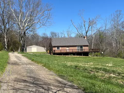 7080 Middleboro Rd, Blanchester, OH 45107