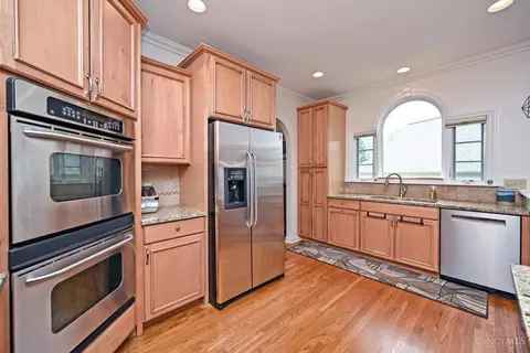 Kitchen - 4220 St Cloud Way, Cleves, OH 45002 photo 5 of 8