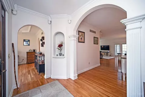 Entry Way - 4220 St Cloud Way, Cleves, OH 45002 photo 2 of 7