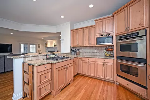 Kitchen - 4220 St Cloud Way, Cleves, OH 45002 photo 4 of 8