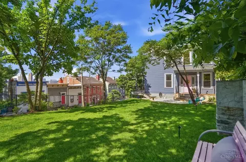 Exterior - 506 Boal St, Cincinnati, OH 45202 photo 9 of 21