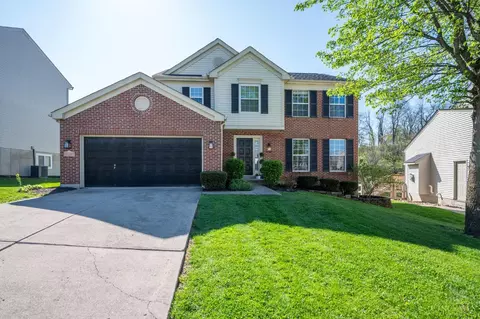 4817 Kleeman Green Dr, Cincinnati, OH 45211