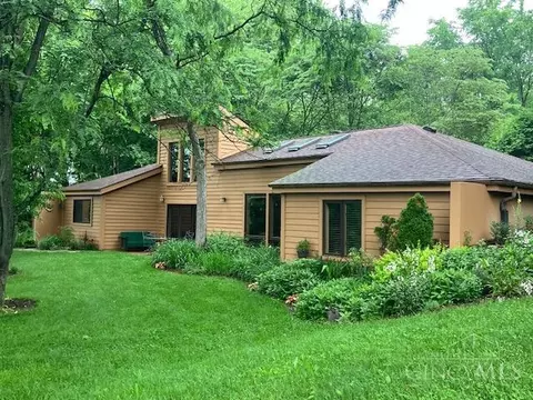 2066 Tolbert Rd, Hamilton, OH 45011