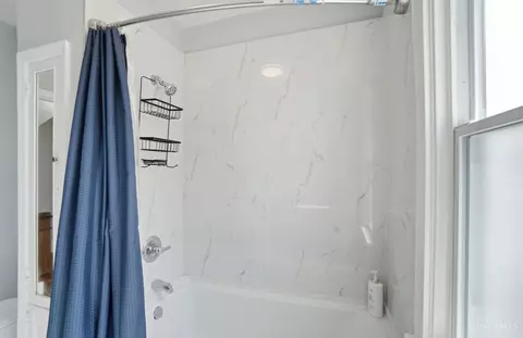 Bath - 3035 Feltz Ave, Cincinnati, OH 45211 photo 7 of 7