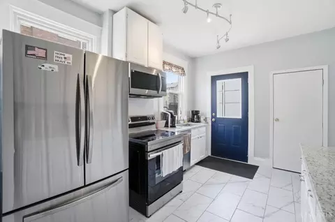 Kitchen - 3035 Feltz Ave, Cincinnati, OH 45211 photo 3 of 4