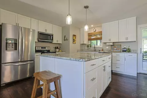 Kitchen - 607 Libbejo Dr, Cincinnati, OH 45233 photo 1 of 6