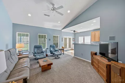 Living - 6520 Sioux Pass Ct, Hamilton Township, OH 45039 photo 1 of 3