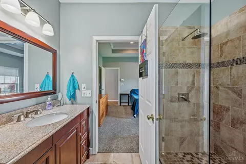 Bath - 6520 Sioux Pass Ct, Hamilton Township, OH 45039 photo 3 of 3
