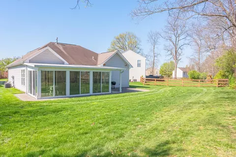 Exterior - 6520 Sioux Pass Ct, Hamilton Township, OH 45039 photo 10 of 13