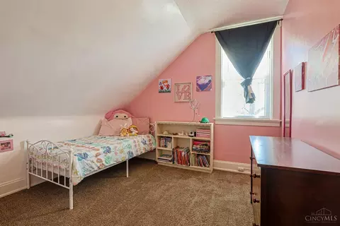 Bedroom - 3745 Applegate Ave, Cheviot, OH 45211 photo 3 of 4