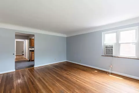 Living - 5568 Beechmont Ave, Cincinnati, OH 45230 photo 3 of 7
