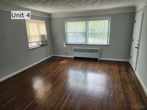 Living - 5568 Beechmont Ave, Cincinnati, OH 45230 photo 7 of 7