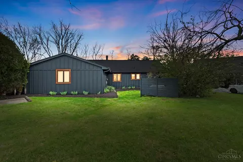 10228 Hightower Ct, Montgomery, OH 45249