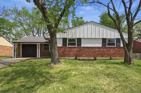 12128 Benadir Rd, Springdale, OH 45246