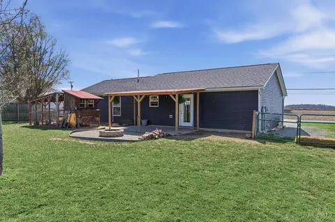 Exterior - 7485 St Rt 123, Blanchester, OH 45107 photo 4 of 5