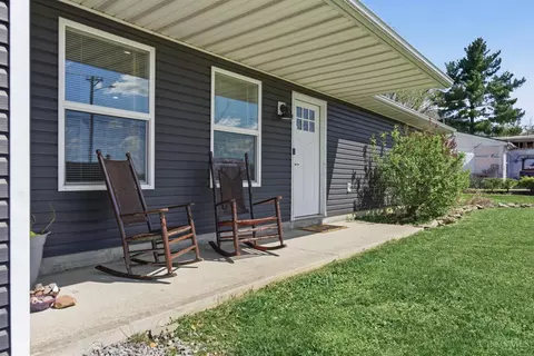 Exterior - 7485 St Rt 123, Blanchester, OH 45107 photo 2 of 5