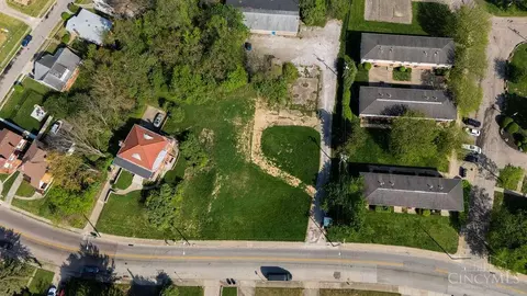 38 Clinton Springs Ave, Cincinnati, OH 45217