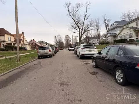 1127 Everett Dr, Dayton, OH 45402 photo 3