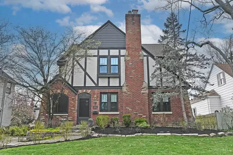 1123 Salisbury Dr, Cincinnati, OH 45226
