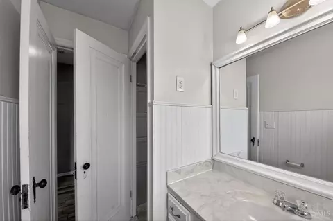 1893 Ashbrook Dr, Cincinnati, OH 45238 photo 21