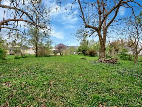 Exterior - 164 Walnut St, Williamsburg, OH 45176 photo 8 of 8