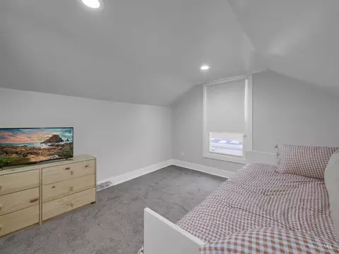 Bedroom - 164 Walnut St, Williamsburg, OH 45176 photo 7 of 8