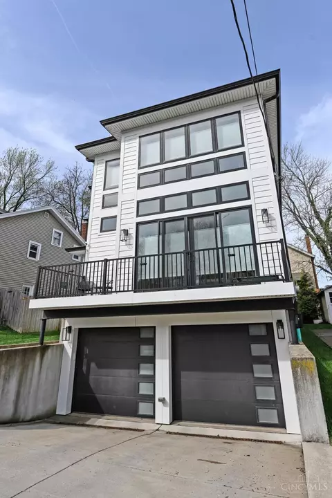 Exterior - 3725 Maple Park Ave, Cincinnati, OH 45209 photo 3 of 11