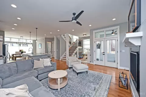Living - 3725 Maple Park Ave, Cincinnati, OH 45209 photo 5 of 6