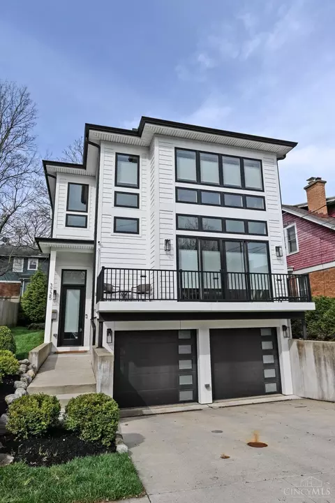 3725 Maple Park Ave, Cincinnati, OH 45209