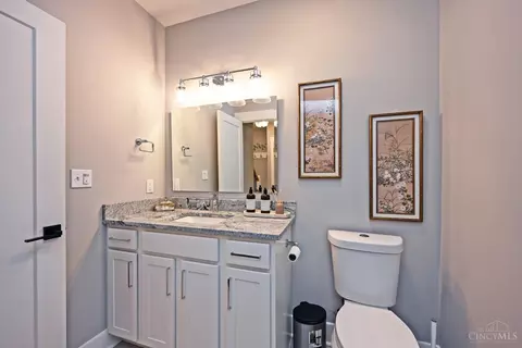 Bath - 3725 Maple Park Ave, Cincinnati, OH 45209 photo 5 of 6
