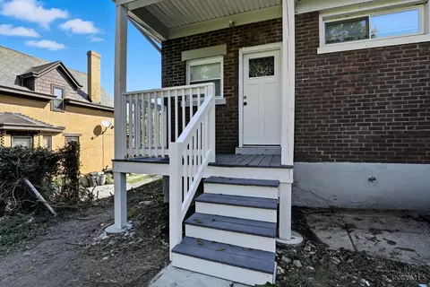Exterior - 2711 Baker Ave, Cincinnati, OH 45211 photo 3 of 6