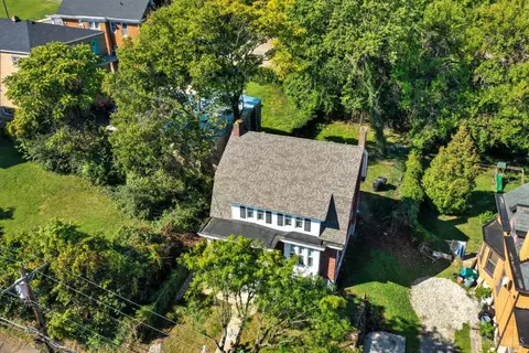 View/Area - 2711 Baker Ave, Cincinnati, OH 45211 photo 1 of 2