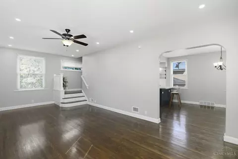 Living - 2711 Baker Ave, Cincinnati, OH 45211 photo 2 of 4
